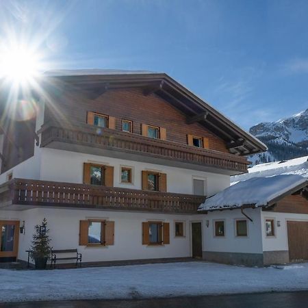 Garni Ciasa Tama Sas Di Pezzedi Eriberto E Neumair Hermine Corvara In Badia Luaran gambar